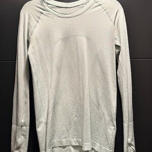 Lululemon Swiftly Tech Long-Sleeve Shirt 2.0 - Waist Length